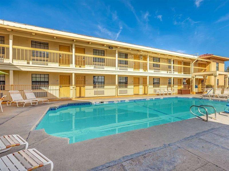 Travelodge By Wyndham El Paso - Airport Exterior foto