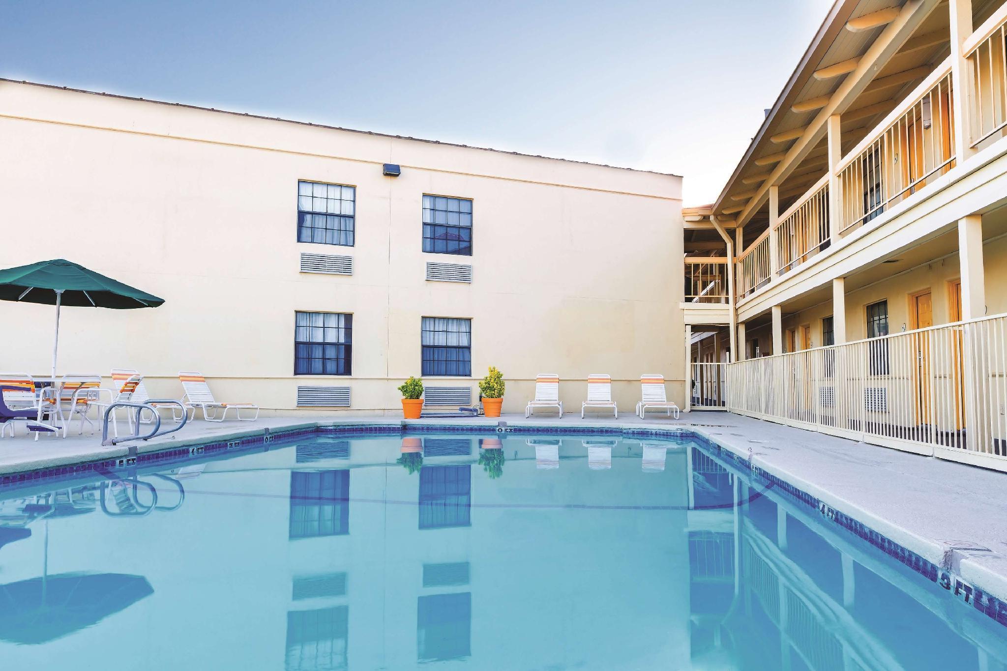 Travelodge By Wyndham El Paso - Airport Exterior foto