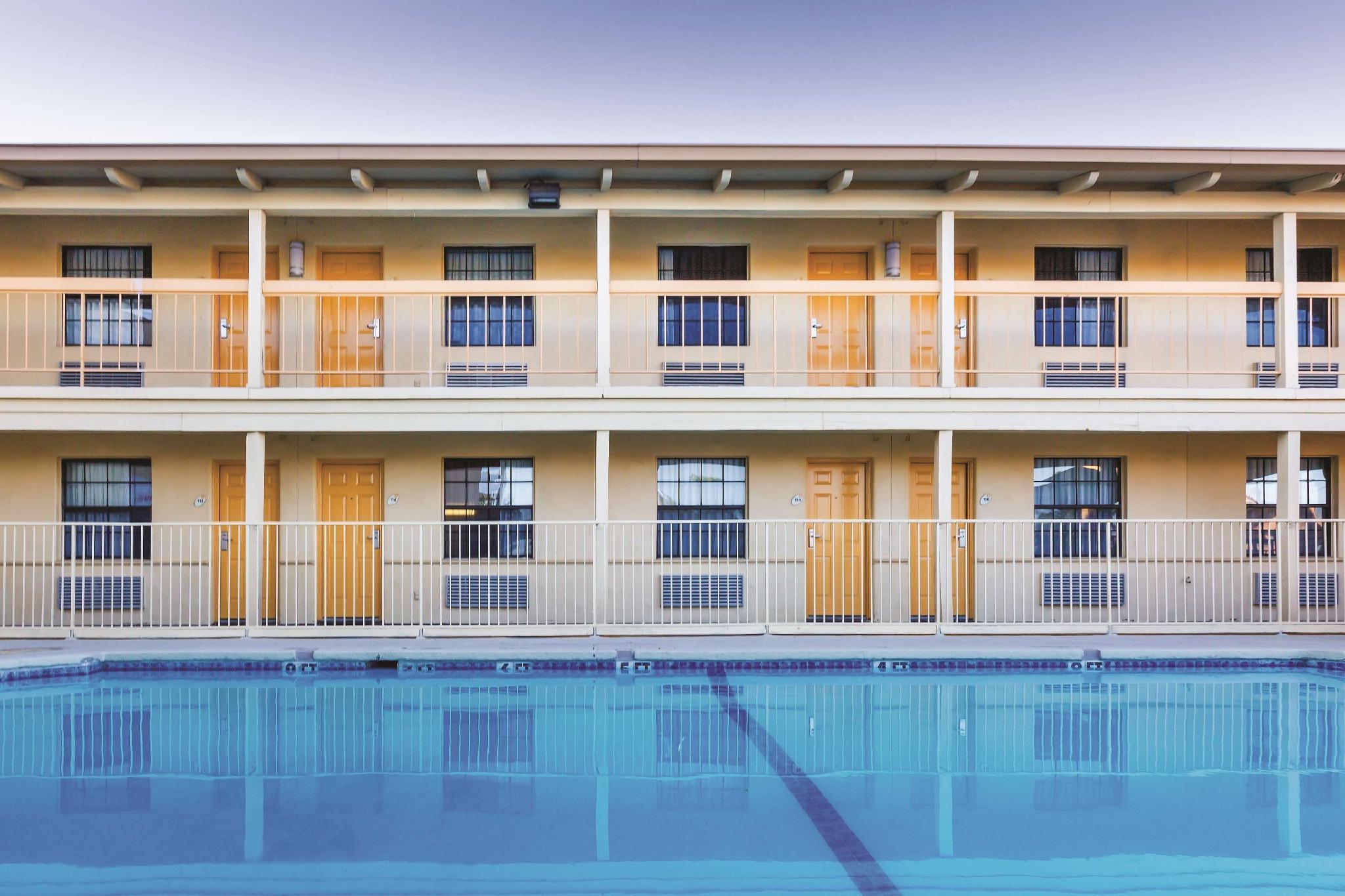 Travelodge By Wyndham El Paso - Airport Exterior foto